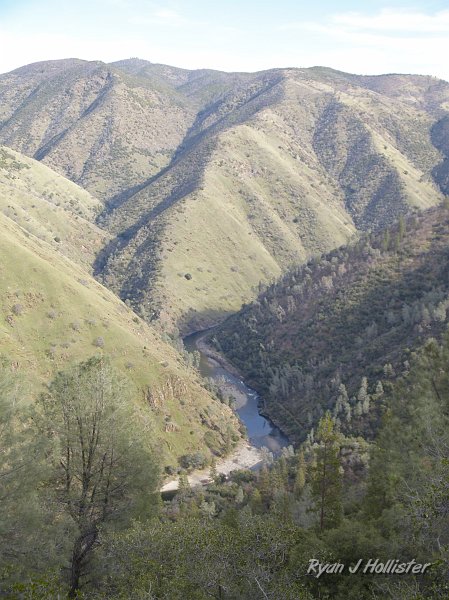 indian_creek_011610_1232.JPG - Our destination is Indian Bar at the far end of this river bend.