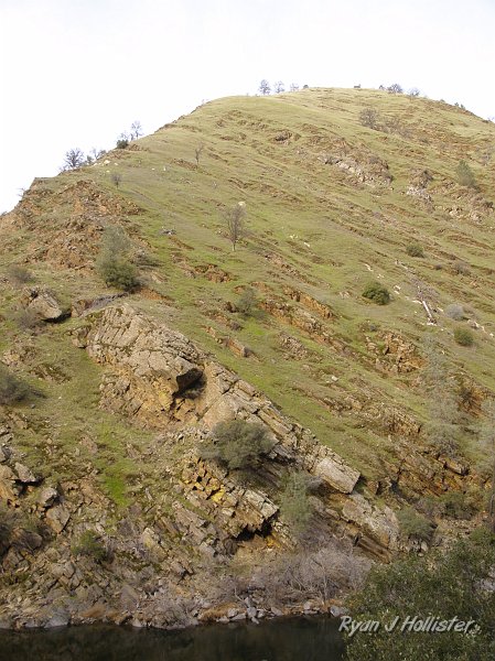 indian_creek_011610_1257.JPG - Now we're rockin'.  Note the tilted metamorphic rocks that were wedged up in some crustal collisions nearly 300 million years ago.