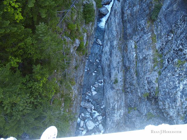 _7233466.JPG - This canyon was several hundred feet deep, and very fun to spit into.