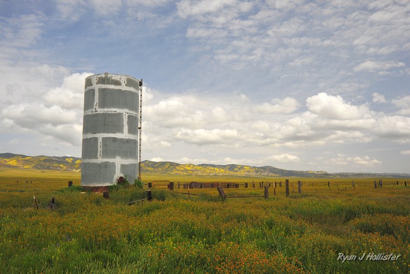 RJH_1268.JPG - An old water tank.
