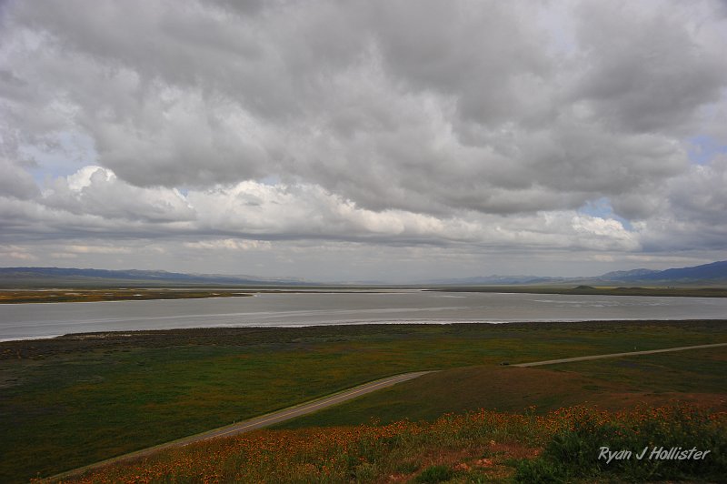 RJH_1322.JPG - Soda Lake from Overlook Hill.  The lake bed is primarily sodium sulfates with a dash of salt thrown in.