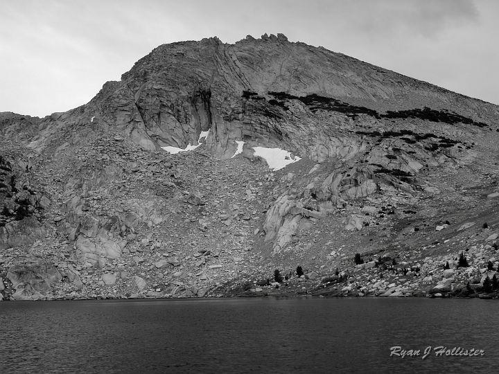 20090929_wildlink_0043.JPG - The mountains surround...