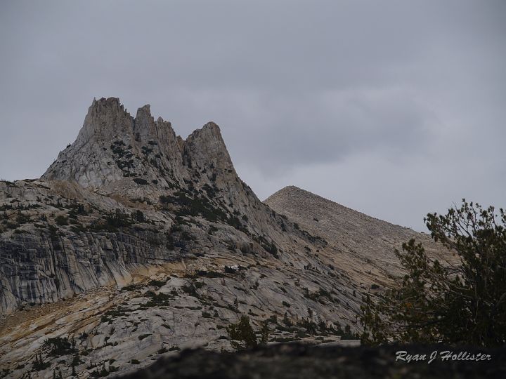 20090929_wildlink_0060.JPG - Unicorn Peak again.