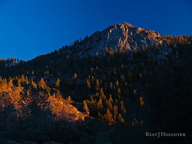 _1186377.JPG - Not a bad way to end the day.  Even if the ranger wasn't too pleased with our tardy arrival back at the gate.