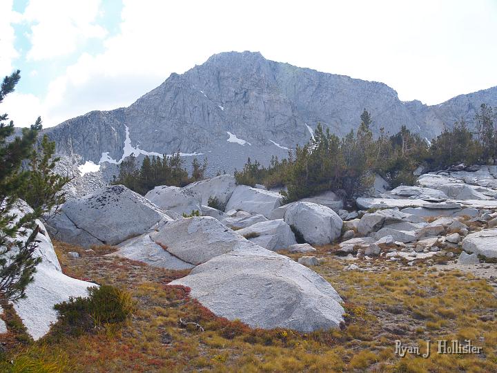 20090919_kuna_lake_0444.JPG - Kuna Crest looms large.