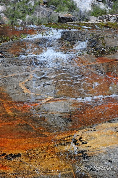 RJH_1636.JPG - It wouldn't take much to slip here, so cross with care.   The rocks are glacially polished and the film of water makes it that much more slick.