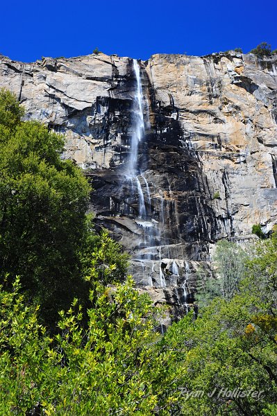 RJH_1663.JPG - Tueeulala Falls.  Still not flowing at peak capacity.  The falls flow over the 108 million-year-old Tueeulala Falls Granodiorite.