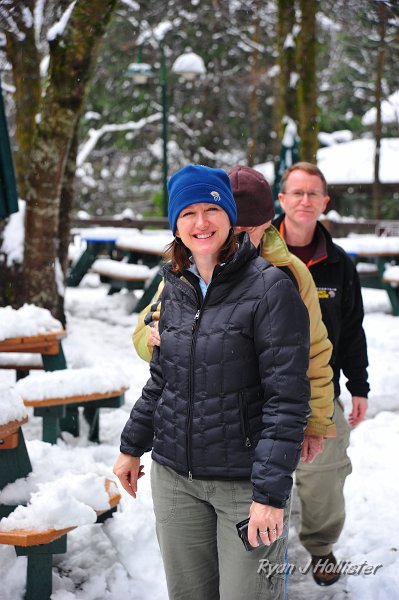 RJH_1378.JPG - Laura, Grandpa & Uncle David.