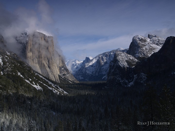 _C235935.JPG - Tunnel View looked nice, as always.