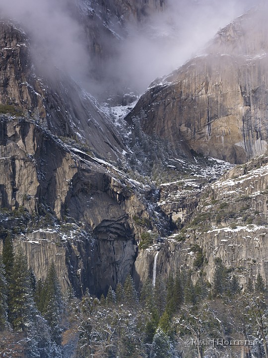 _C235962.JPG - The dleft directly above lower Yosemite Falls used to contain Yosemite Creek untill a lateral moraine blocked it during the most recent ice age, forcing the creek over the now famous Upper Yosemite Falls.