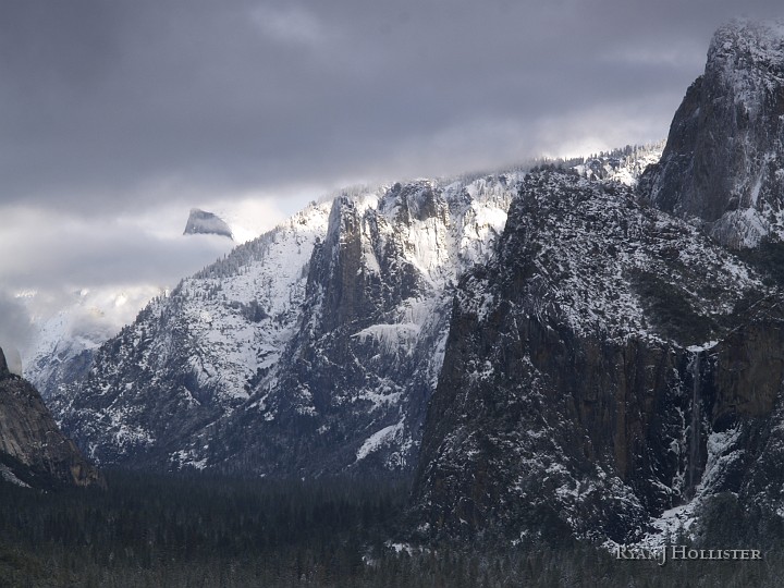 _C235983.JPG - Back to Tunnel View for one last goodbye.