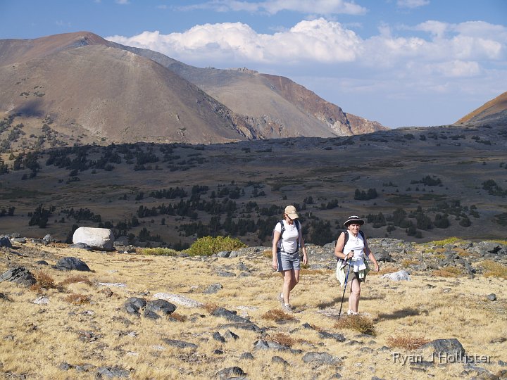 _9064890.JPG - Laura and my mom make the last few strides to finally see Helen Lake.