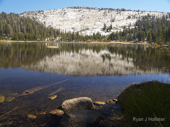 _9235224.JPG - Here's Upper Sunrise, the largest of the three lakes.