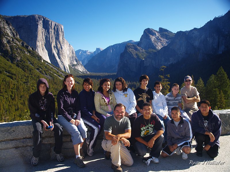 20091025_wildLink_Oct09_0371.JPG - Back Row: Johnny, Mrs H, Suzy, Elizabeth, Maritza, Michael, Jesus, Aaron, Mr H.Front Row: Mr Silva, Carlos, Kevin 1, Kevin 2. 