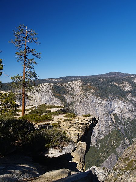 20091025_wildLink_Oct09_0386.JPG - Our first view of the fissures.