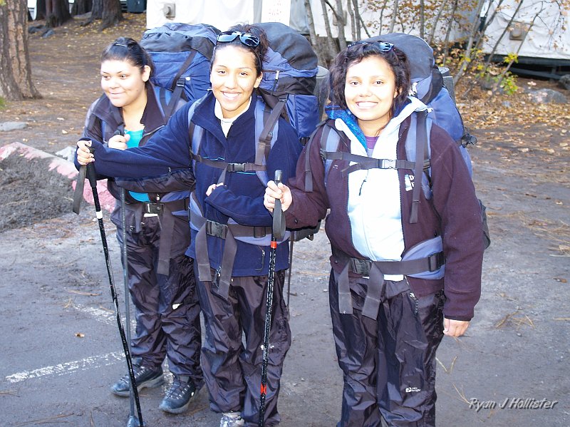 20091027_wildLink_Oct09_0252.JPG - The ladies look geared to go!