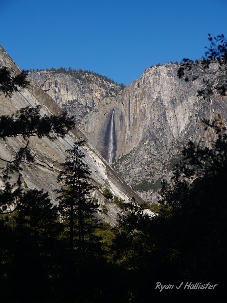 20091030_WildLink_PickUp_0454.JPG - On to Friday, when Mr. Moser & myself hoofed-it up Vernal & Nevada falls to meet the kids coming home.