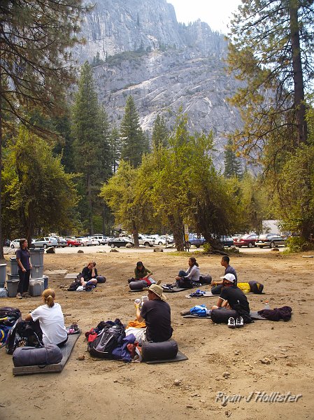 20090928_wildlink_0099.JPG - This is an interesting shot, becuase the granite cliffs in the center of the pic would be the site of sizable rockfall the next morning.