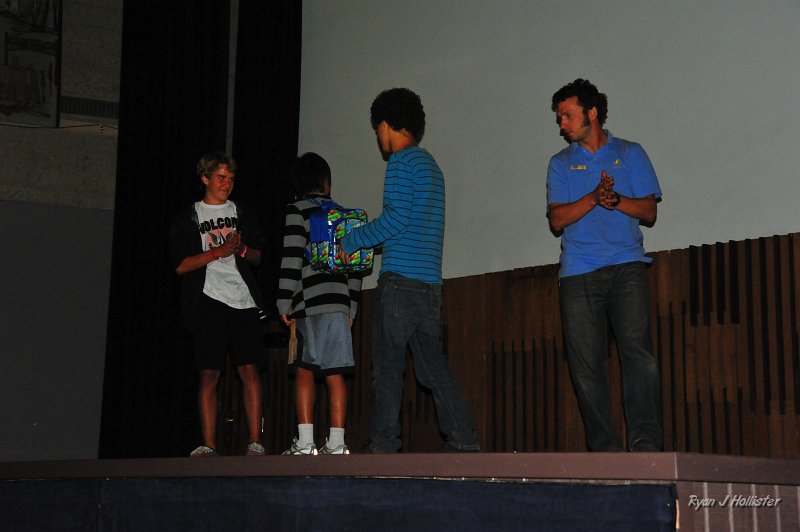 RJH_5369.JPG - Ricky got to help the Junior High kids from Huntington Beach.