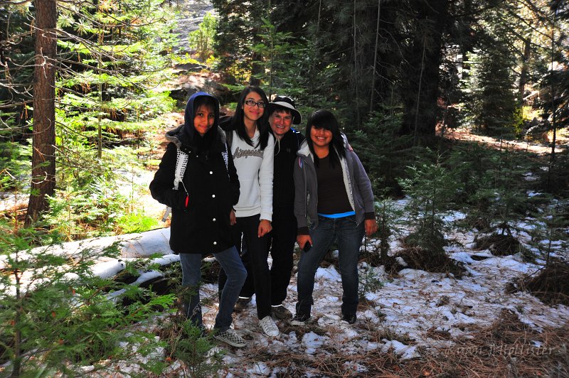 RJH_6575.JPG - Alejandra, Ashley the original Mrs. H and Gigi.