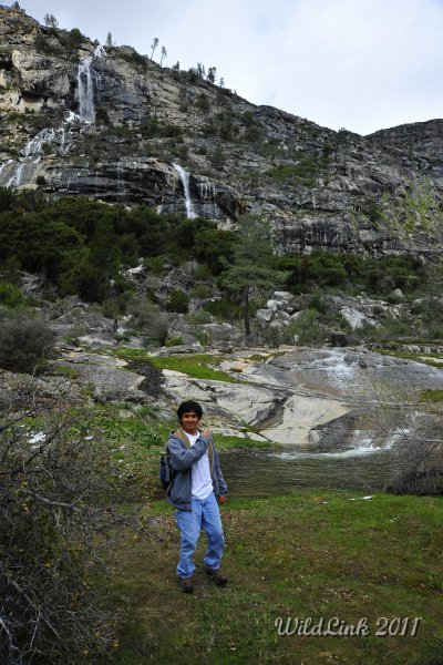 _RJH9972.JPG - Israel is dually impressed with the falls.