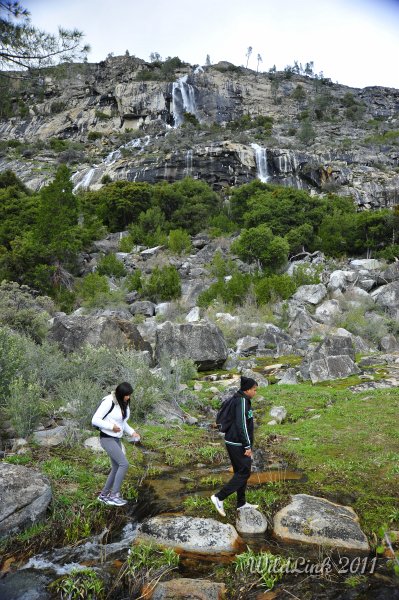 _RJH9985.JPG - Here was our safest crossing point.