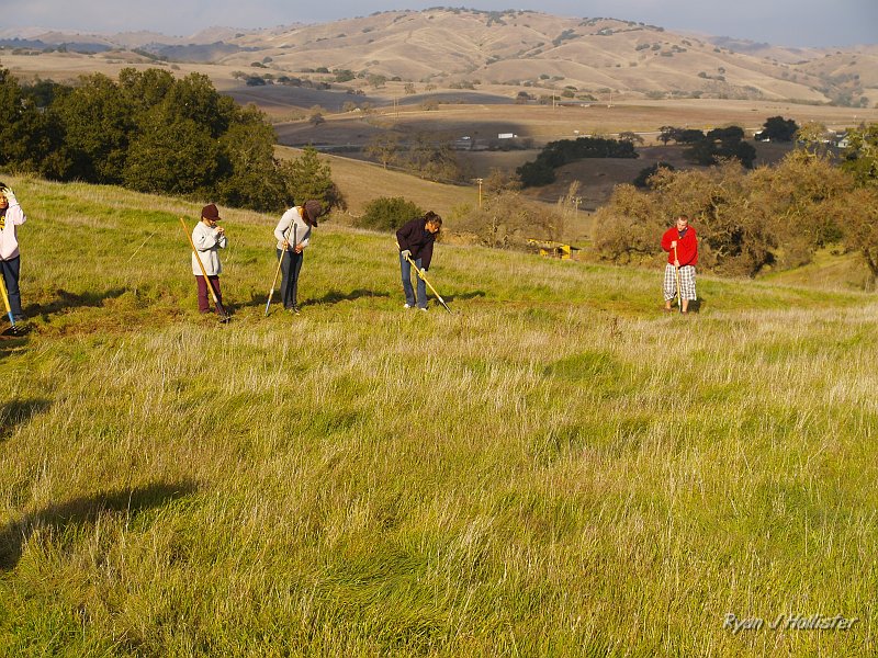 pacheco_120509_1074.JPG - The sun made work a lot more comfortable.
