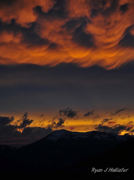 RJH_2797.JPG - Roiling couds....
