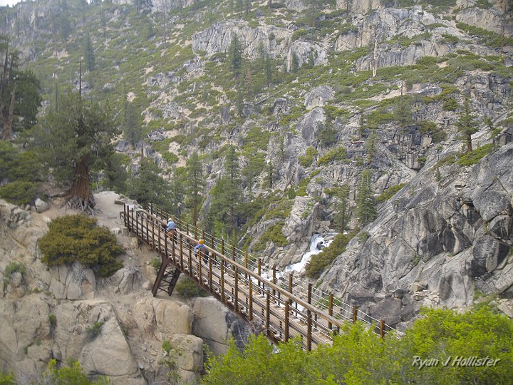 _6300050.JPG - Amazing construction this far in the backcountry.