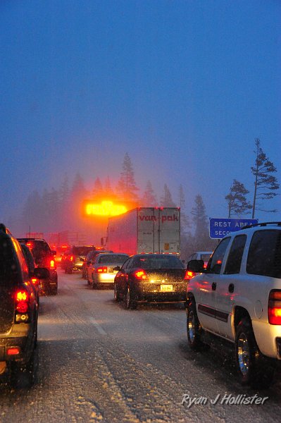 RJH_2382.JPG - As we sat, about an inch  of snow blanketed the highway.