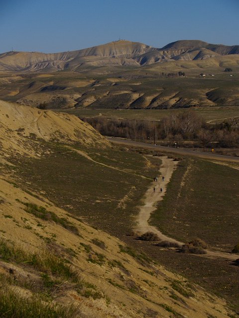 _2150502.JPG - The far hill in the center of the photo is home to the "real" sharktooth hill.