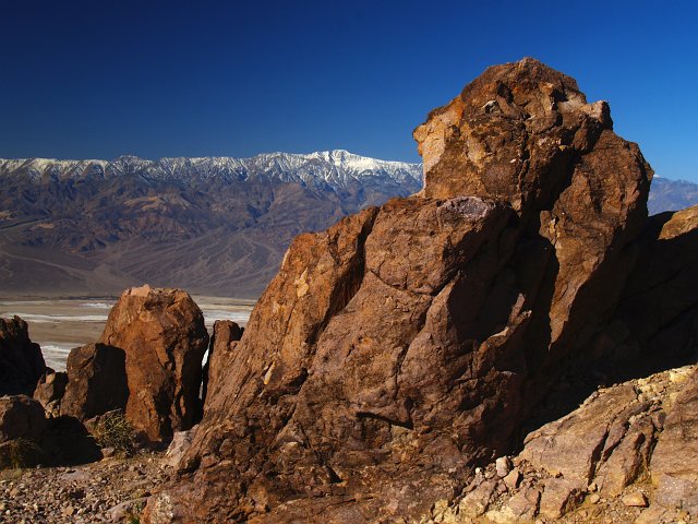 _2160594.JPG - I went a bit uphill to get some different views of Dantes View