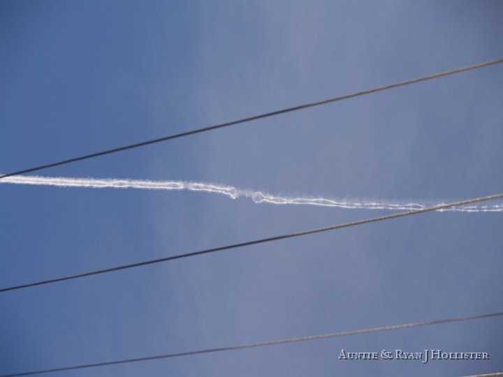 _C286132.JPG - When we looked up we saw some interesting contrails left by the jets.