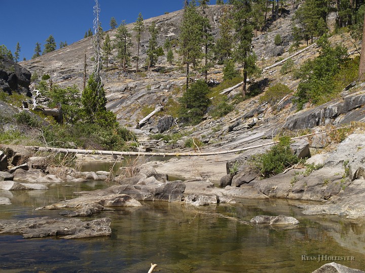 _8104788.JPG - I walke upstream of here to find better fishing.