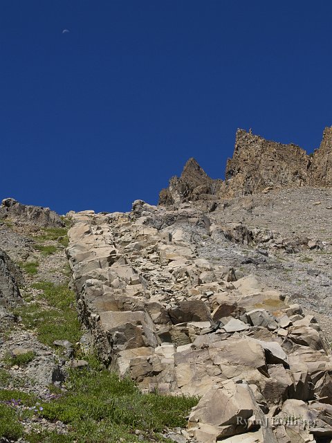 _7264390.JPG - A neat volcanic feature that has been intruded into the right side of the mountains surrounding Leavitt Lake.  The moon is for scale :-)