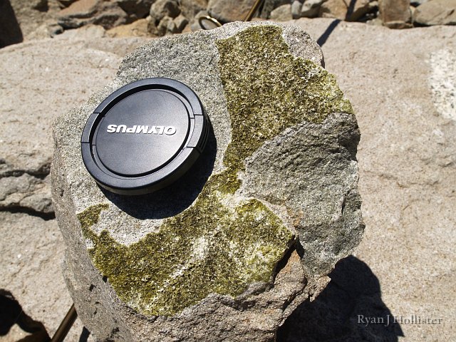 _7264411.JPG - I also found some epidote hanging around the mountain.
