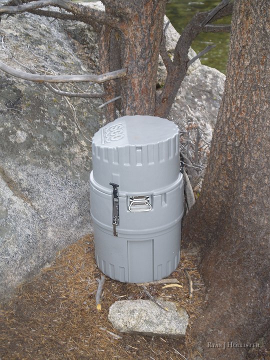 _8054605.JPG - This was the pump/analyzer unit of the river gauge.