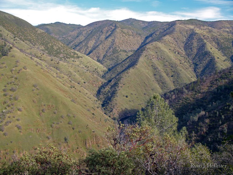 SanJoaquinEtAl36.JPG - Tuloumne River Canyon viewed from Indian Creek Trailhead near Groveland, CA.