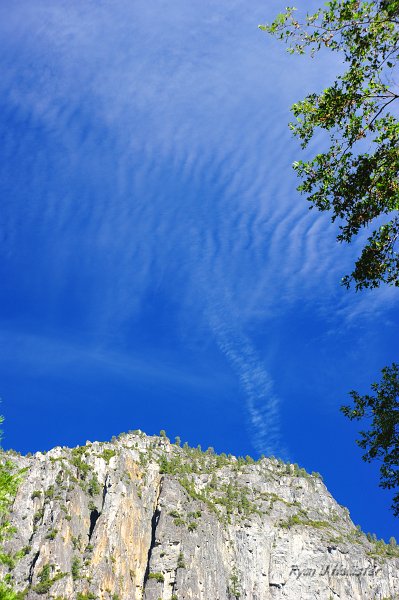 RJH_5400.JPG - Great clouds! Cirrostratus undulatus.