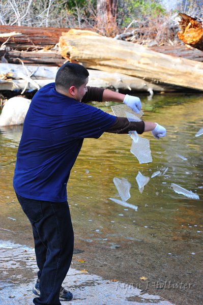 RJH_6685.JPG - Victory makes sure that all the ice WILL be broken. KUNG POW CHICKEn!