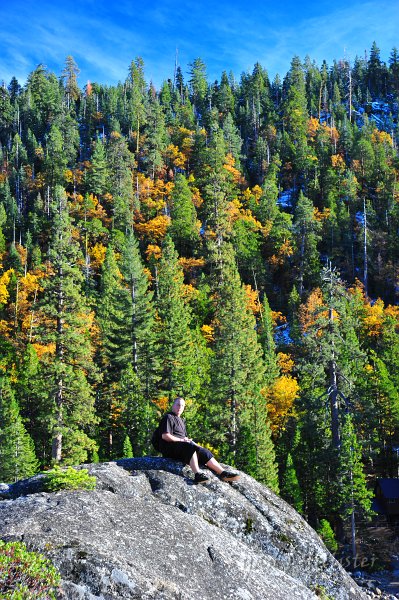 RJH_6744.JPG - Jeremy enjoys the colors and the view.